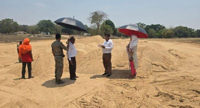 Basia Raid Update: अवैध बालू भंडारण पर सख्त कार्रवाई, 30,000 घनफीट बालू जब्त