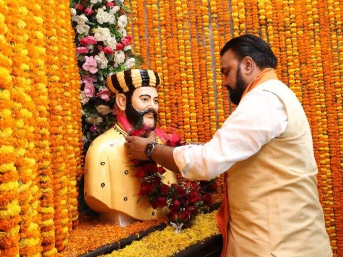वीर कुँवर सिंह विजय दिवस Celebration: मुख्यमंत्री सम्राट चौधरी ने पटना में दी श्रद्धांजलि