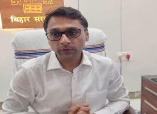 अब नहीं चलेगी निजी विद्यालय की मनमानी, DM ने की संचालकों के साथ बैठक अब नहीं चलेगी निजी विद्यालय की मनमानी, DM ने की संचालकों के साथ बैठक