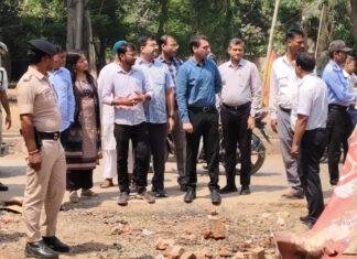 जिलाधिकारी ने रजिस्ट्री कार्यालय में एक सप्ताह के अंदर नव-निर्मित पार्किंग व्यवस्था शुरू करने का दिया निर्देश जिलाधिकारी ने रजिस्ट्री कार्यालय में एक सप्ताह के अंदर नव-निर्मित पार्किंग व्यवस्था शुरू करने का दिया निर्देश