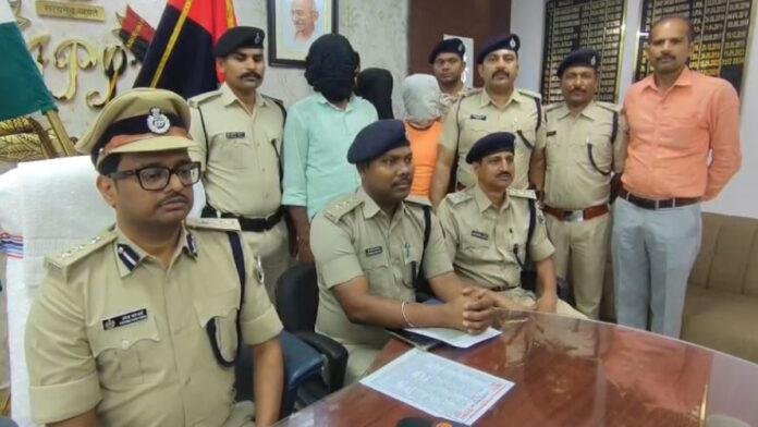 अपराध की योजना बनाते 3 अपराधी गिरफ्तार, 2 पिस्टल व गोली बरामद