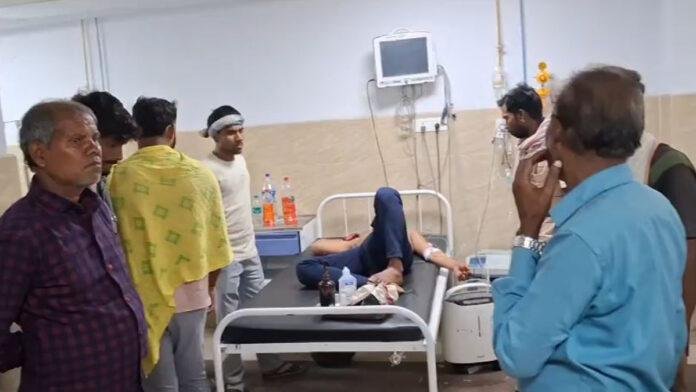 युवक को मारी गोली, PMCH में रेफर