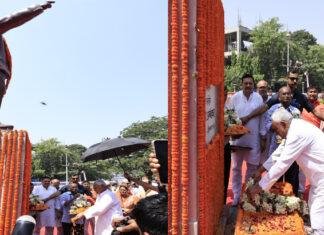 भारत रत्न बाबासाहब की जयंती के अवसर पर राज्यपाल व मुख्यमंत्री ने दी भावभीनी श्रद्धांजलि