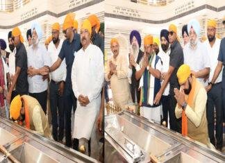 मुख्यमंत्री ने तख्त श्री हरिमंदिर जी में मत्था टेका, की राज्य के सुख, शांति व समृद्धि की कामना