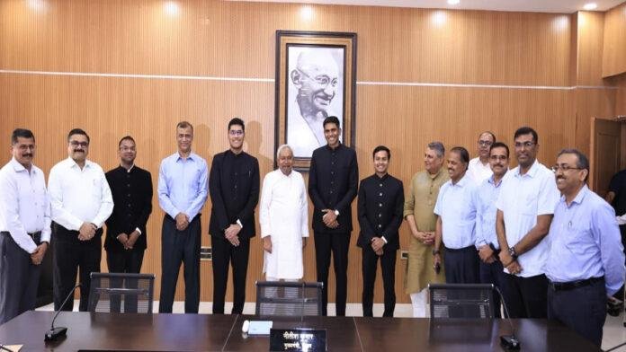 मुख्यमंत्री से वर्ष 2024 बैच के बिहार कैडर के IFS के प्रशिक्षु अधिकारियों ने की मुलाकात