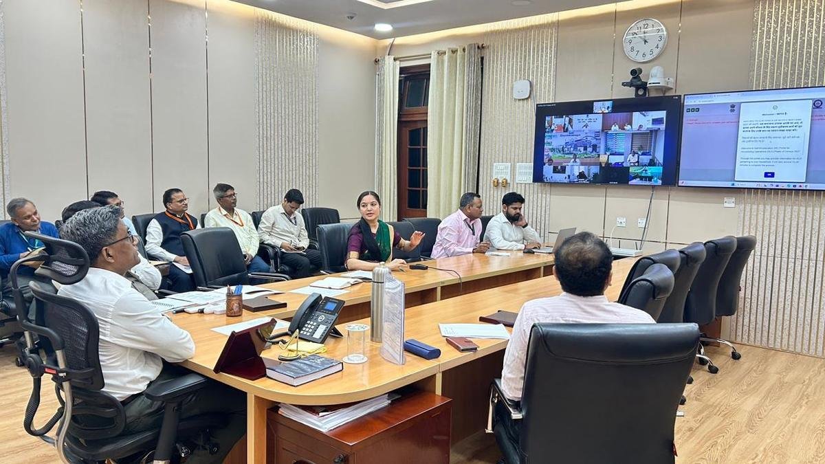 मुख्य सचिव की अध्यक्षता में जनगणना 2027 की तैयारियों की समीक्षा बैठक संपन्न | 22Scope News Chief Secretary 2 1 22Scope News