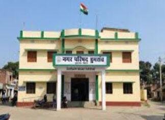 डुमरांव में निर्मित PCC सड़क की गुणवत्ता की जांच शुरू