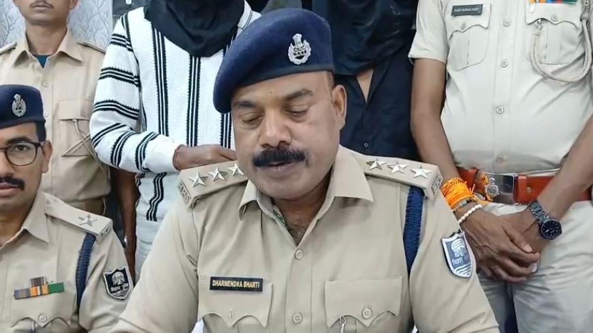 पुलिस की बड़ी कार्रवाई, 50 हजार का इनामी मोहन सहयोगी संग गिरफ्तार, DSP ने किया खुलासा | 22Scope News Gaya Police 2 22Scope News