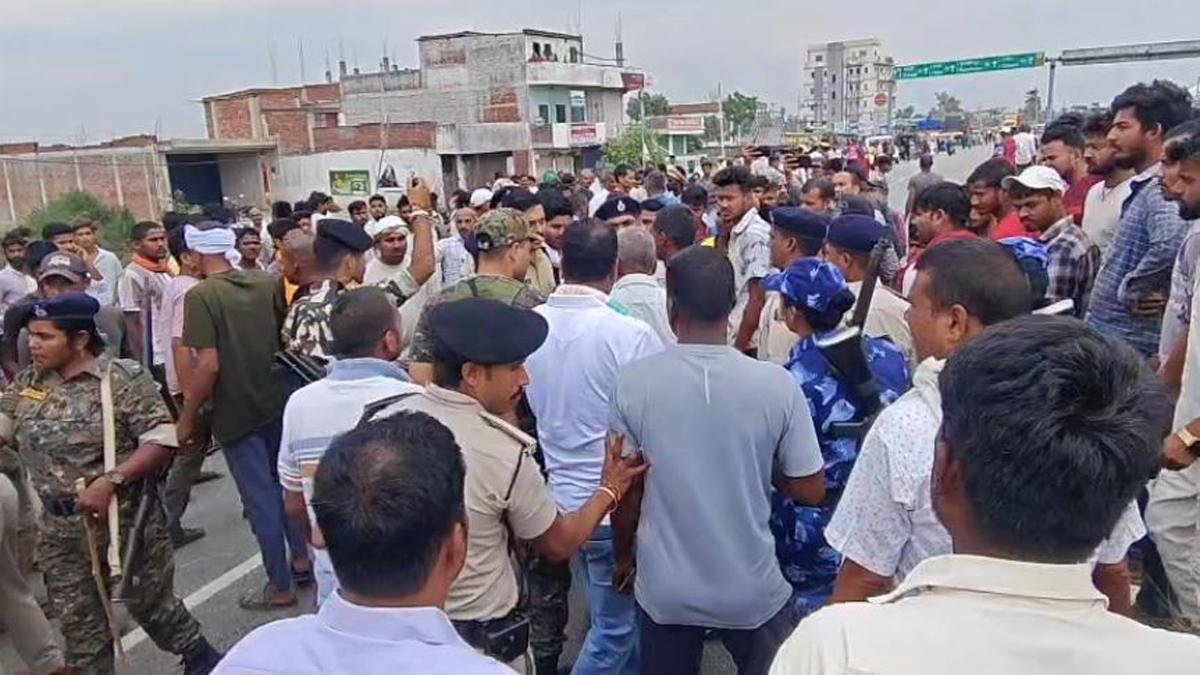 हॉस्टल में 5 साल के बच्चे की संदिग्ध मौत, परिजनों ने हत्या का लगाया आरोप, हाईवे जाम | 22Scope News Jehanabad Maut 1 22Scope News