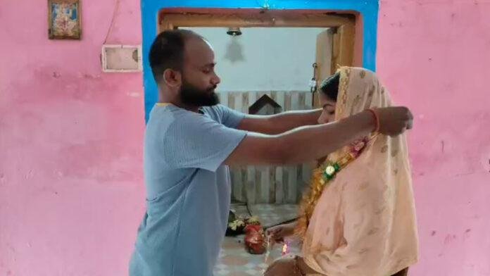 खगड़िया थाने में अर्जी, मंदिर में शादी, 5 साल की मोहब्बत ने जीता अपनों का दिल