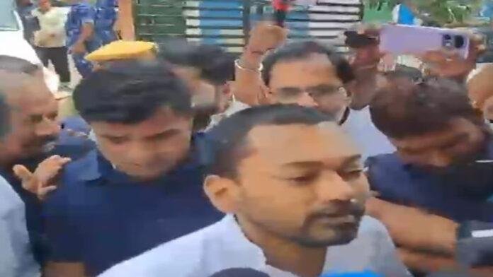 निशांत पहुंचे JDU कार्यालय, मीडिया ने पूछा- डिप्टी CM क्यों नहीं बने, नहीं दिया जवाब