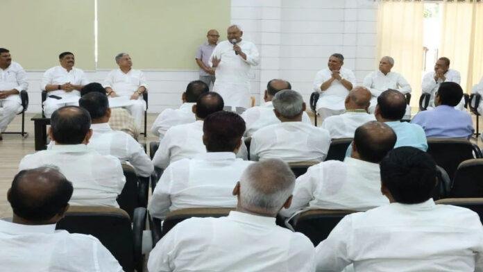 दिल्ली से आते ही नीतीश ने बनाई JDU की नई टीम, संजय सहित कई नेताओं को मिली जगह, अभी निशांत नहीं