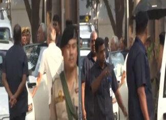 बेटे के साथ CM आवास से निकलकर नए आवास के लिए रवाना हुए नीतीश कुमार