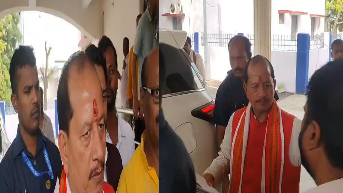 एकदिवसीय दौरे पर लखीसराय पहुंचे विजय सिन्हा, जिला प्रशासन की तरफ से दिया गया 'गार्ड ऑफ ऑनर' | 22Scope News Vijay Sinha 1 22Scope News