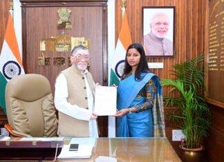 Amba Prasad ने विष्णुगढ़ घटना को लेकर राज्यपाल से की मुलाकात, व्यक्तिगत हस्तक्षेप की रखी मांग Amba Prasad