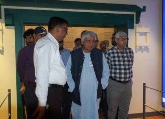 जावेद अख्तर