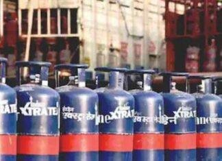 LPG Price Hike: 19 किलो Commercial Cylinder महंगा, रांची में 994 रुपये की बड़ी बढ़ोतरी