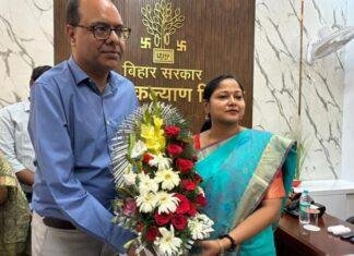 Social Welfare Department: मंत्री डॉ. श्वेता गुप्ता ने संभाला पदभार, अंतिम व्यक्ति तक योजनाओं का लाभ पहुंचाने पर जोर