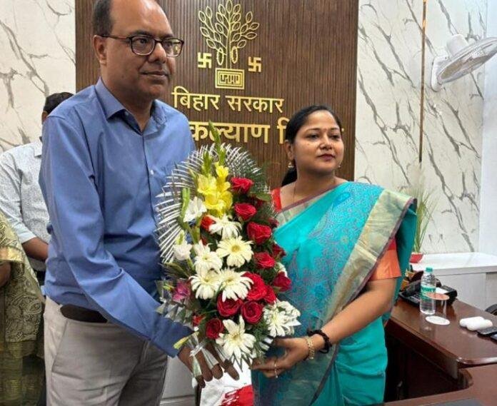 Social Welfare Department: मंत्री डॉ. श्वेता गुप्ता ने संभाला पदभार, अंतिम व्यक्ति तक योजनाओं का लाभ पहुंचाने पर जोर