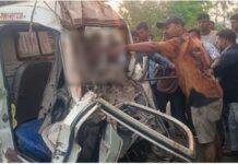 Road Accident: गिरिडीह के इसरी बाजार में भीषण सड़क हादसा, ट्रक ने 13 वाहनों को रौंदा; 5 की मौत, 20 से अधिक घायल