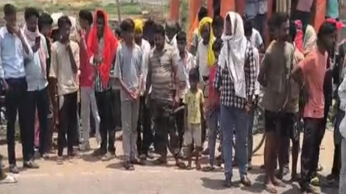 बेलगाम स्कार्पियो ने बाइक सवार 2 दोस्तों को रौंदा, हादसे एक की मौत, एक जख्मी | 22Scope News Ara Acc 1 22Scope News