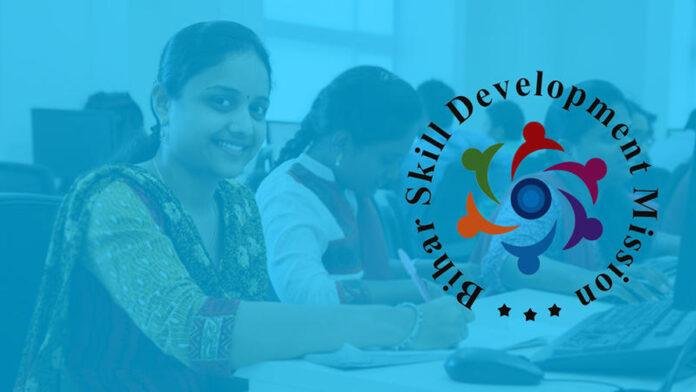 युवाओं के आर्थिक स्वावलंबन के लिए लाए गए हैं प्रशिक्षण व इंटर्नशिप कार्यक्रम