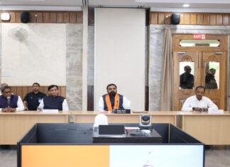 भारत-नेपाल सीमा प्रबंधन को लेकर मुख्यमंत्री की अध्यक्षता में हुई उच्चस्तरीय समीक्षा बैठक