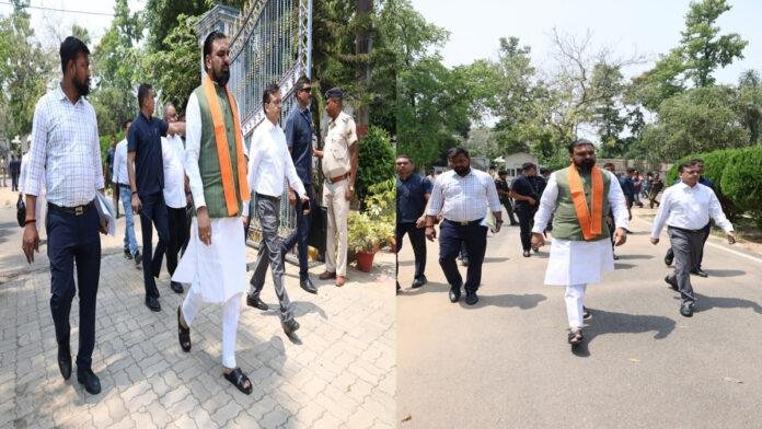 लोक सेवक आवास से पैदल चलकर अपने कार्यालय मुख्यमंत्री सचिवालय पहुंचे CM सम्राट