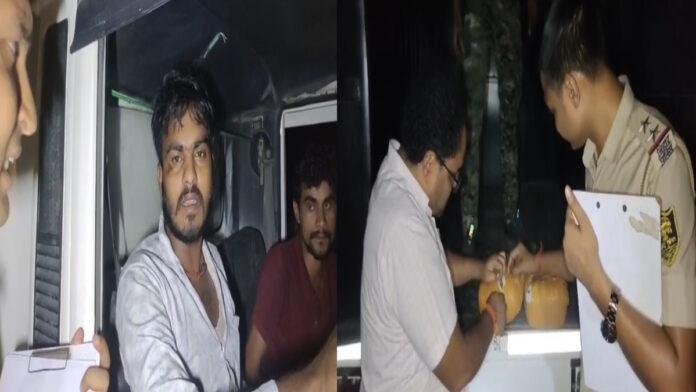 डोभी-चतरा मार्ग पर डाक पार्सल से 2 करोड़ गांजा बरामद, 2 तस्कर गिरफ्तार
