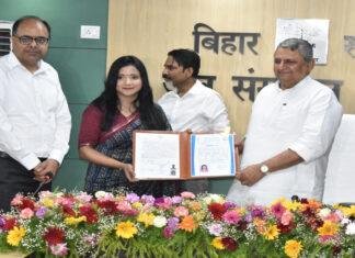 विजय चौधरी ने 15 अभ्यर्थियों को सौंपे नियुक्ति पत्र, कहा- अब आप विभाग का अभिन्न अंग