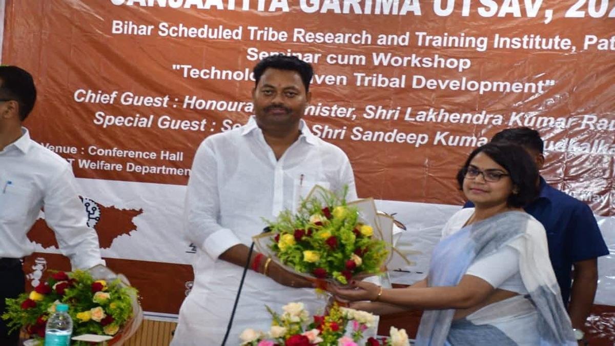 Minister Lakhendra Kumar Roshan 4 22Scope News