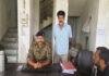 MLA के सामने ही व्यक्ति हथियारनुमा वस्तु से फायरिंग करते दिखा, SP ने लिया एक्शन, एयरगन के साथ गिरफ्तार