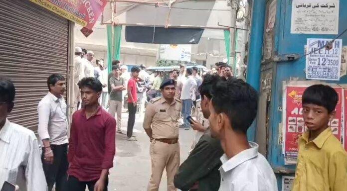 पटना में दिनदहाड़े युवक की हत्या, अपराधियों ने घर घुसकर दंपती को चाकू गोदा, पति की मौत, पत्नी गंभीर