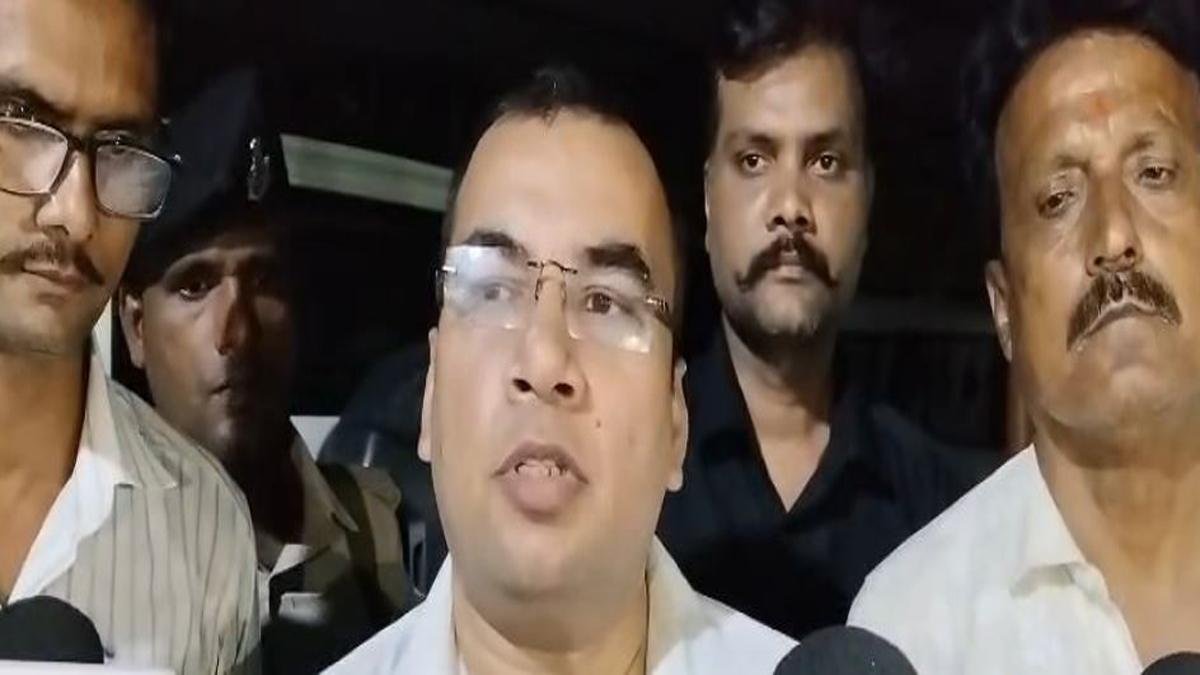 भ्रष्टाचार के खिलाफ कार्रवाई जारी, रिश्वत लेते निगरानी विभाग के हत्थे चढ़े एडिशनल SHO | 22Scope News Patna Police 2 22Scope News