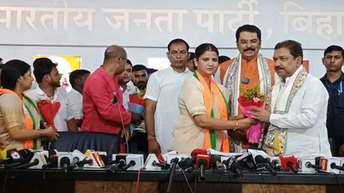 JDU, RJD के बाद अब 'कमल' खिलाने BJP पहुंचीं रितु जायसवाल, तेजस्वी पर जमकर साधा निशाना | 22Scope News Ritu Jaishwal 1 1 22Scope News
