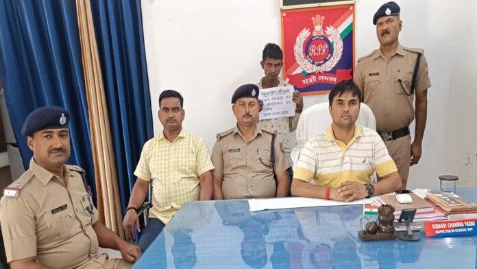 RPF व CPDS टीम की संयुक्त कार्रवाई, रेल संपत्ति चोरी करने वाला अभियुक्त गिरफ्तार
