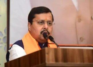Jharkhand BJP Meeting 2026: राष्ट्रीय अध्यक्ष नितिन नबीन ने कोर कमेटी संग की मंथन बैठक, संगठन विस्तार पर जोर Jharkhand BJP Meeting 2026: राष्ट्रीय अध्यक्ष नितिन नबीन ने कोर कमेटी संग की मंथन बैठक, संगठन विस्तार पर जोर