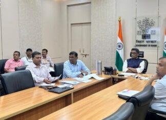 Bihar AES Alert: चमकी बुखार से निपटने को मुख्य सचिव सख्त, 12 जिलों में हाई अलर्ट Bihar AES Alert: चमकी बुखार से निपटने को मुख्य सचिव सख्त, 12 जिलों में हाई अलर्ट