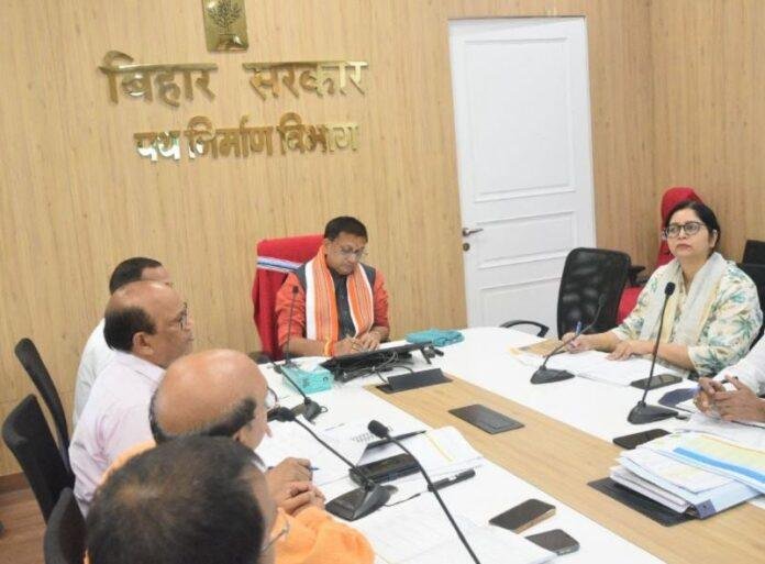 Road Infrastructure Update: बिहार में सड़क परियोजनाओं की समीक्षा, मंत्री शैलेन्द्र ने समयसीमा में काम पूरा करने के दिए निर्देश