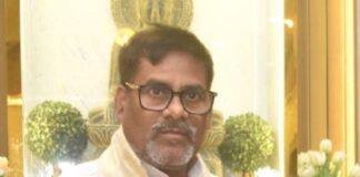 GI Tag से चमकी बिहार की पहचान: बावन बूटी साड़ी, पत्थरकट्टी स्टोन क्राफ्ट और पिढ़िया पेंटिंग को मिली वैश्विक मान्यता GI Tag से चमकी बिहार की पहचान: बावन बूटी साड़ी, पत्थरकट्टी स्टोन क्राफ्ट और पिढ़िया पेंटिंग को मिली वैश्विक मान्यता
