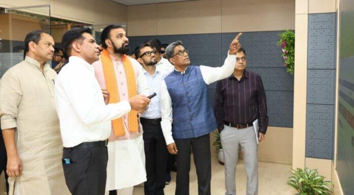 1690 PM Surya Ghar Yojana: बिहार के 2.5 लाख घरों पर लगेंगे Solar Panel, 125 यूनिट से अधिक बिजली सरकार खरीदेगी