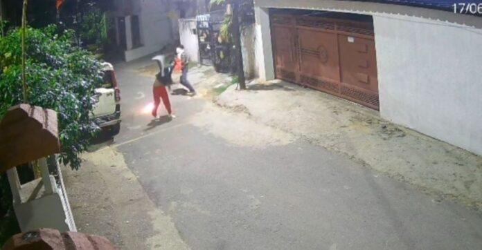  RSS Office Attack: पेट्रोल बम फेंकने वाले दो आरोपी गिरफ्तार, कोडरमा में स्वर्णजयंती एक्सप्रेस से पकड़े गए