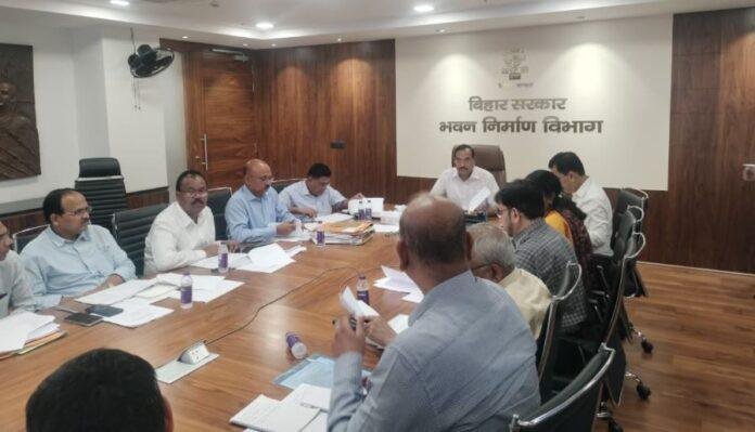 PMCH Review Meeting: मरीज सुविधाओं पर सख्त निर्देश, Health Secretary Kumar Ravi का बड़ा एक्शन