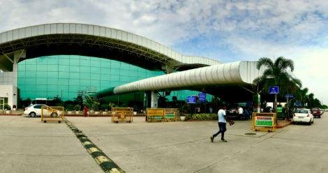 1723 Aircraft Fuel Crisis: रांची से 4 Flight Services होंगी बंद, Devghar Airport पर भी घटाई गई उड़ानें