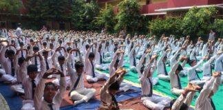 Ranchi International Yoga Day: पर सेवन स्टार्स अकादमी का भव्य आयोजन, विद्यार्थियों ने किया योगाभ्यास