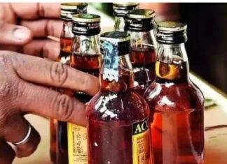 Liquor Shop Case: एक लाइसेंस पर दो शराब दुकान चलाने का मामला उजागर, उत्पाद विभाग ने बिक्री रोकने का दिया आदेश