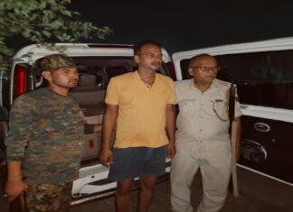 मद्य निषेध व उत्पाद विभाग की बड़ी उपलब्धि, स्कार्पियो से भारी मात्रा में अवैध विदेशी शराब बरामद, तस्कर गिरफ्तार मद्य निषेध व उत्पाद विभाग की बड़ी उपलब्धि, स्कार्पियो से भारी मात्रा में अवैध विदेशी शराब बरामद, तस्कर गिरफ्तार