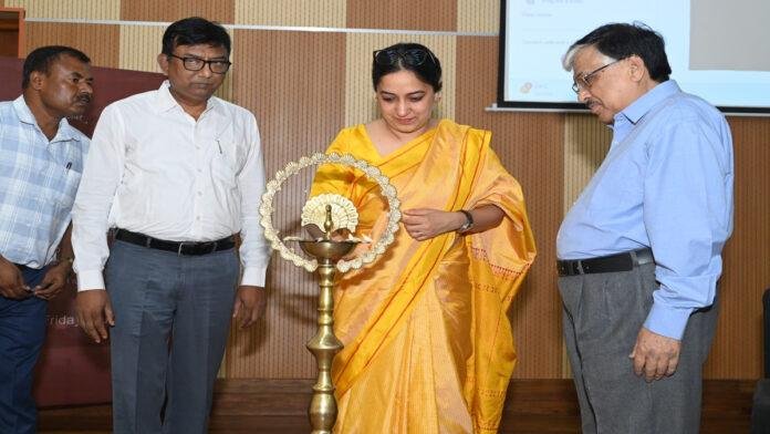 बापू टावर में संग्रहालयविद अवनी सेठी का विशेष व्याख्यान आयोजित, 'प्रश्न के रूप में म्यूजियम' विषय पर अनुभवों को किया साझा