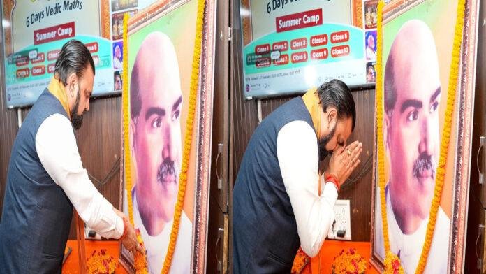 मुख्यमंत्री ने कहा- बलिदान दिवस के मौके पर अगले वर्ष श्यामा प्रसाद मुखर्जी के नाम पर समर्पित होगा भव्य नया पार्क