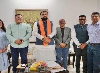 मुख्यमंत्री से Google India के उच्चस्तरीय प्रतिनिधिमंडल ने की मुलाकात मुख्यमंत्री से Google India के उच्चस्तरीय प्रतिनिधिमंडल ने की मुलाकात